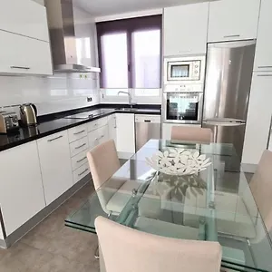 apartment-la-cruz-8-silhouse.hotelsinnerja.org/